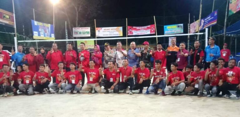Dispora Lamsel, Resmi Buka Turnamen Bola Voly Ringin Sari Cup Di Kecamatan Palas
