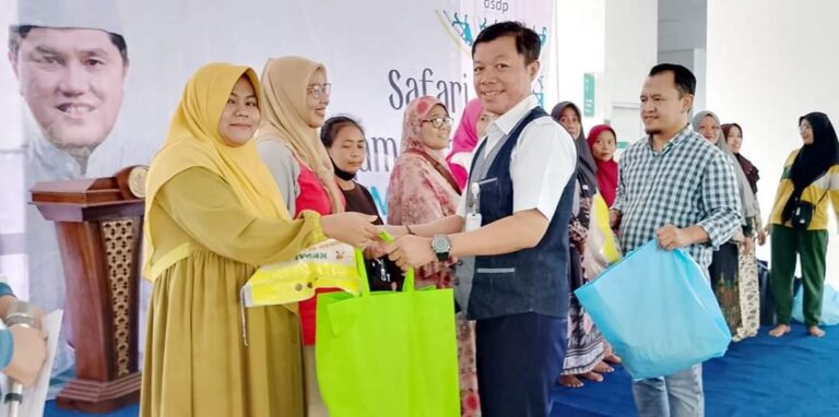 Gelar Safari Ramadhan 2023, ASDP Salurkan 1.000 Paket Sembako Murah dan Hadirkan Bazaar UMKM
